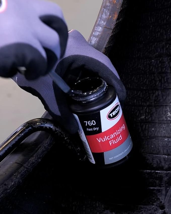 TECH Chemical Vulcanizing Fluid 8 oz Tire Rubber Cement - Image 2
